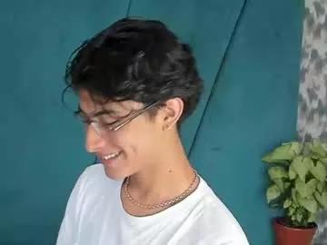 aaron_eze from Chaturbate