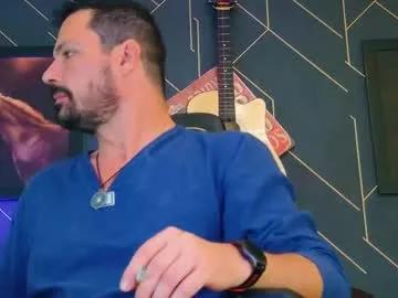 aaronbomer from Chaturbate