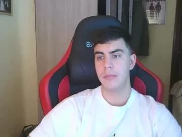 aaronlavine from Chaturbate