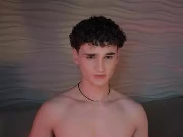 adam_21cm from Chaturbate