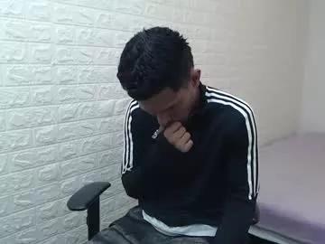 adamwarner32 from Chaturbate