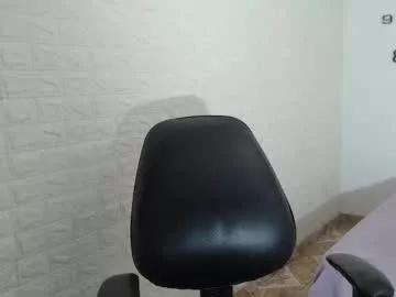 adamwarner32 from Chaturbate
