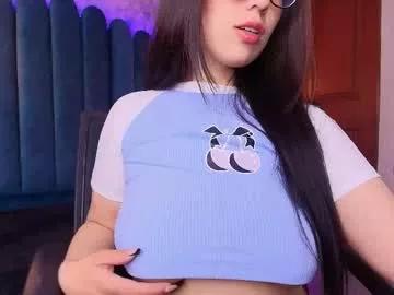 adara_evanss from Chaturbate