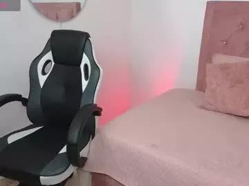 adara_lennox from Chaturbate