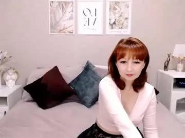 Adelemoran from Chaturbate