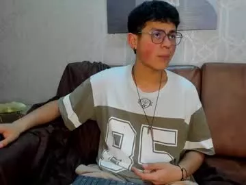 akas_miller on Chaturbate 