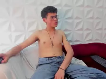 akas_miller on Chaturbate 