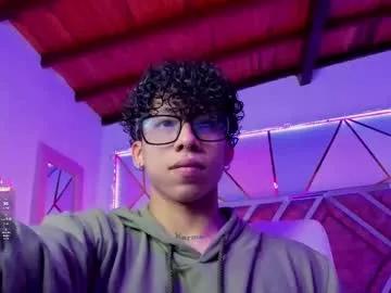 akazaboy from Chaturbate