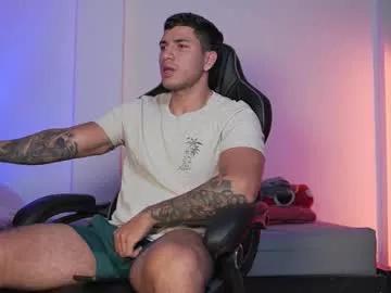 alan_muscle from Chaturbate