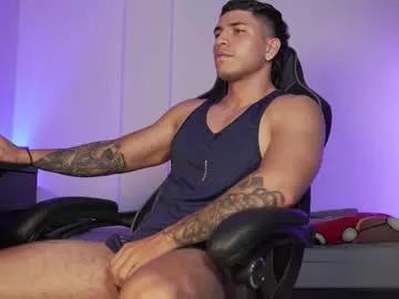 alan_muscle from Chaturbate