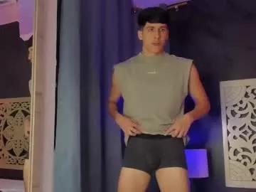 alan_phoenixx from Chaturbate