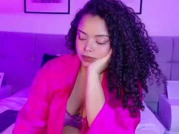 alanaa_gomez from Chaturbate
