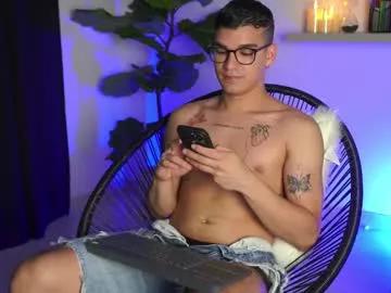 alanjames_x from Chaturbate