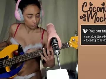 Alexxxiswilson from Chaturbate
