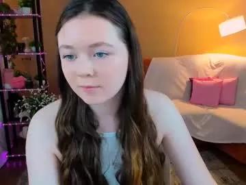 alluringeyess from Chaturbate