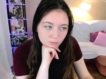 Alluringeyess from Chaturbate