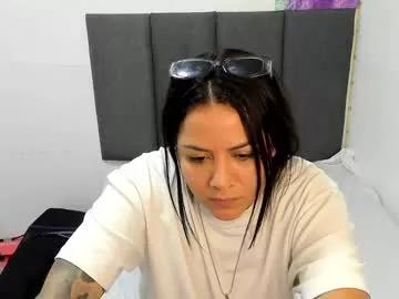 almaa__ from Chaturbate