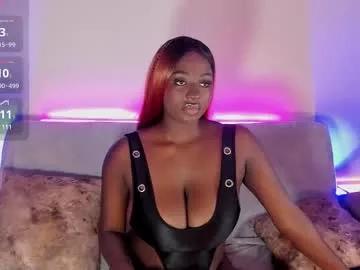 almaahotxxx from Chaturbate