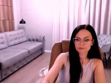 Amazingeyes89 from Chaturbate