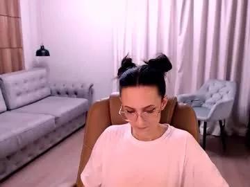 Amazingeyes89 from Chaturbate