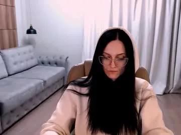 Amazingeyes89 from Chaturbate