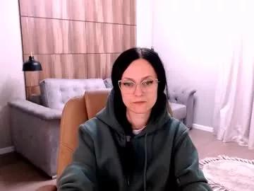 Amazingeyes89 from Chaturbate