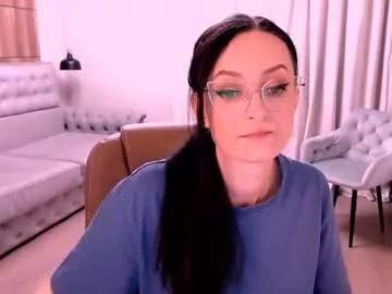 Amazingeyes89 from Chaturbate