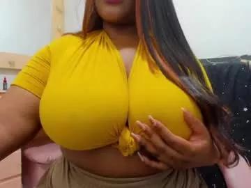 amazonbrunett_ from Chaturbate