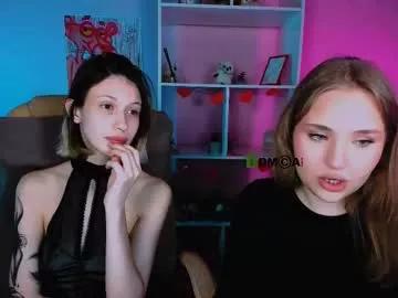 Try our streaming cams variety and talk on a personal level with our adorable girls streamers, showing off their bountiful shapes and dildos.