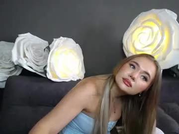 anastacyyellig from Chaturbate