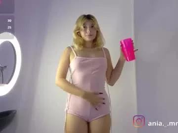 ania_mml from Chaturbate