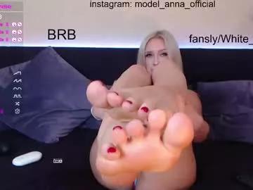 anna_bonbon from Chaturbate