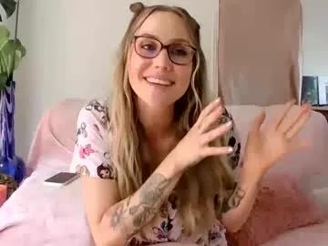 annadelrae444 from Chaturbate