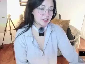annie_swan_18 from Chaturbate