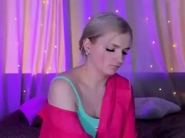 annyhandd from Chaturbate