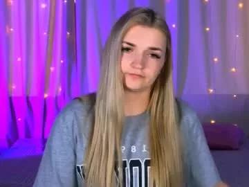 annyhandd from Chaturbate