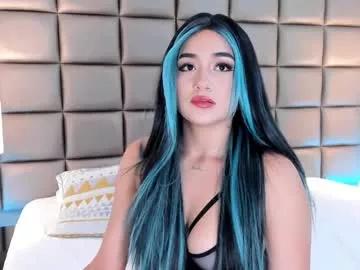 Annyhizzle from Chaturbate