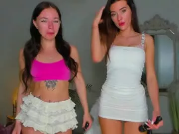 Aria_muv from Chaturbate