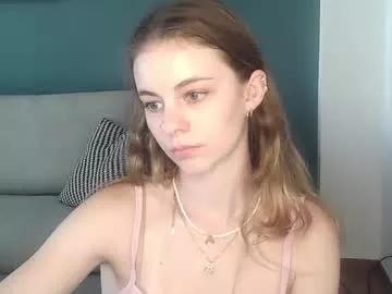 ariacreazy from Chaturbate