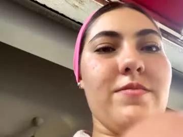 Ariana252525 from Chaturbate