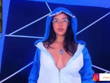ariana_pierce from Chaturbate