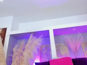 ariarusso_ on Chaturbate 