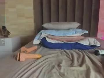 Ariiadna_fox from Chaturbate