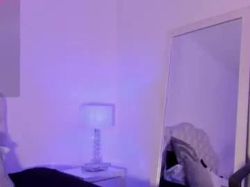 arirobert_ from Chaturbate