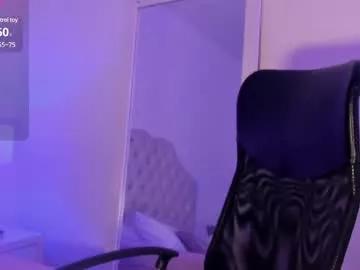 arirobert_ from Chaturbate