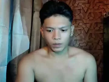 Asian_calid22xx from Chaturbate