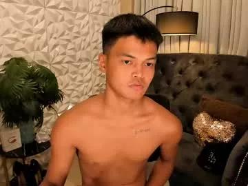 asianhugescott from Chaturbate