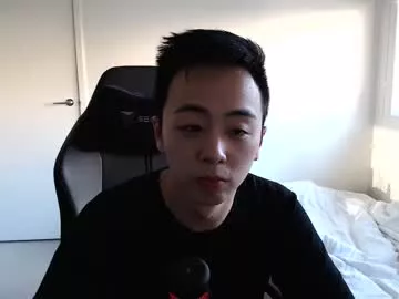 Asiantwink_ from Chaturbate