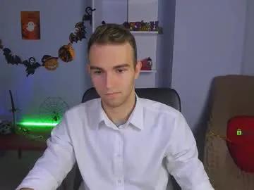 astren_villo from Chaturbate is Freechat