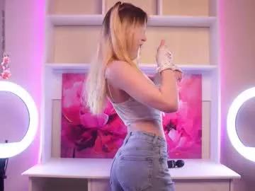 Astridweickum from Chaturbate